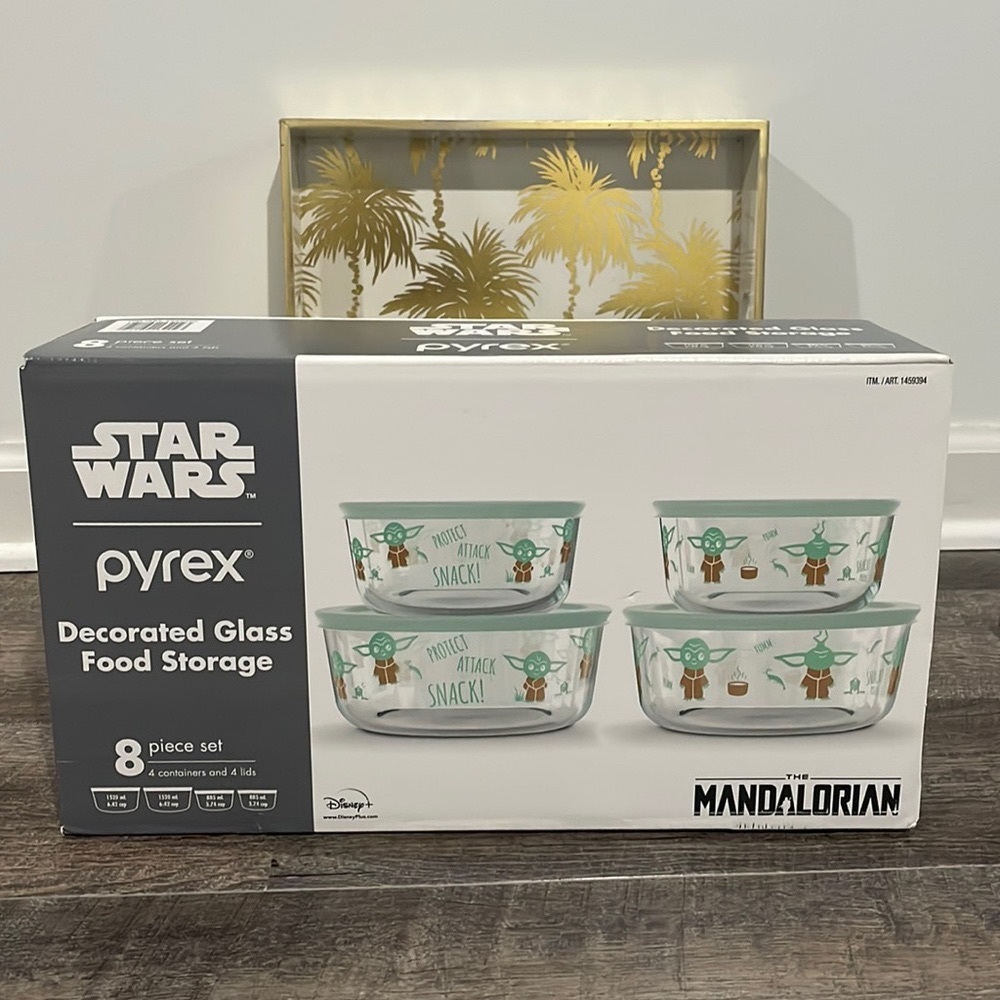 The Mandalorian The Child: Star Wars Pyrex 8 piece Glass Food Storage